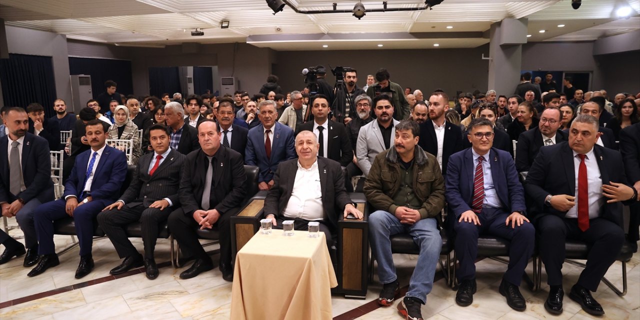 Zafer Partisi Genel Başkanı Özdağ, Mersin'de temaslarda bulundu