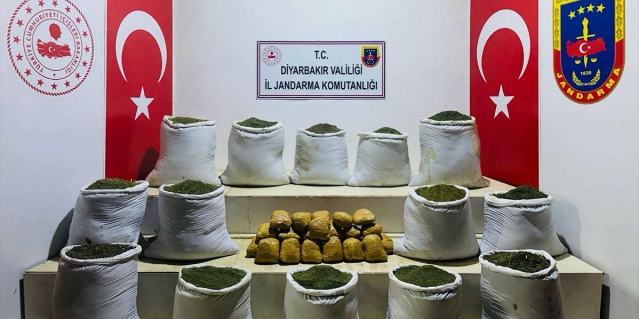 Diyarbakır'da 381 kilogram esrar ele geçirildi