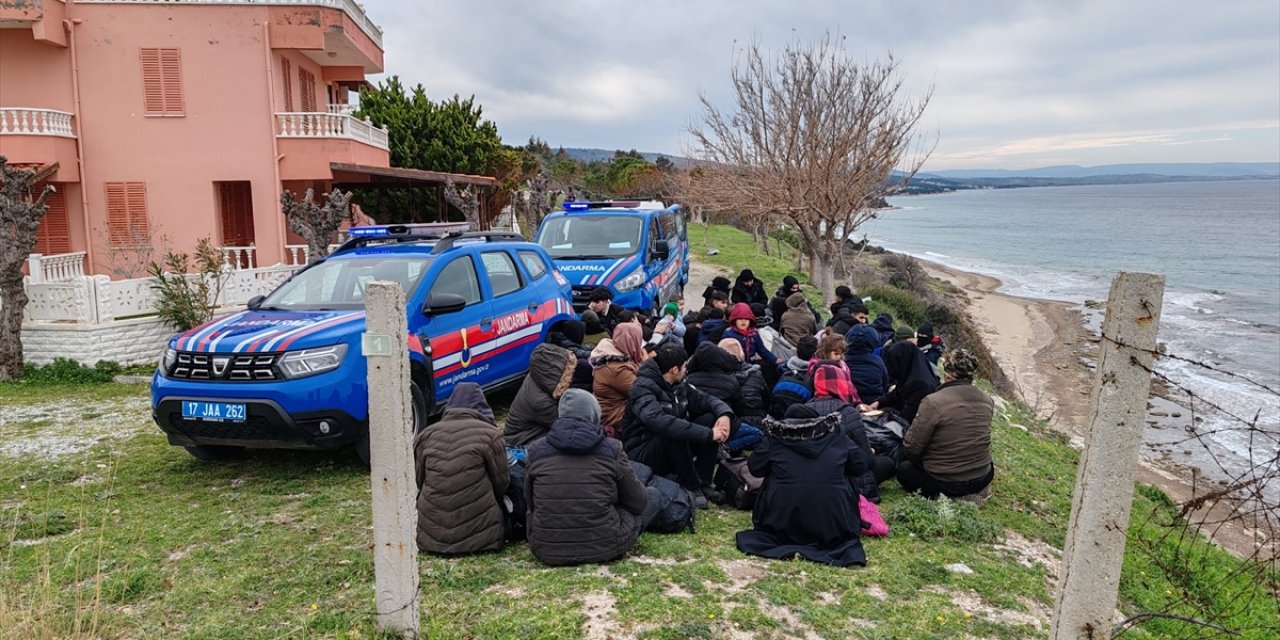 Çanakkale'de 68 düzensiz göçmen yakalandı