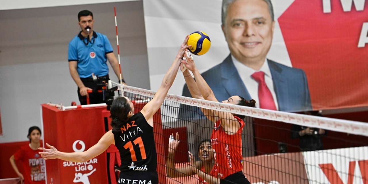 Voleybol: Vodafone Sultanlar Ligi