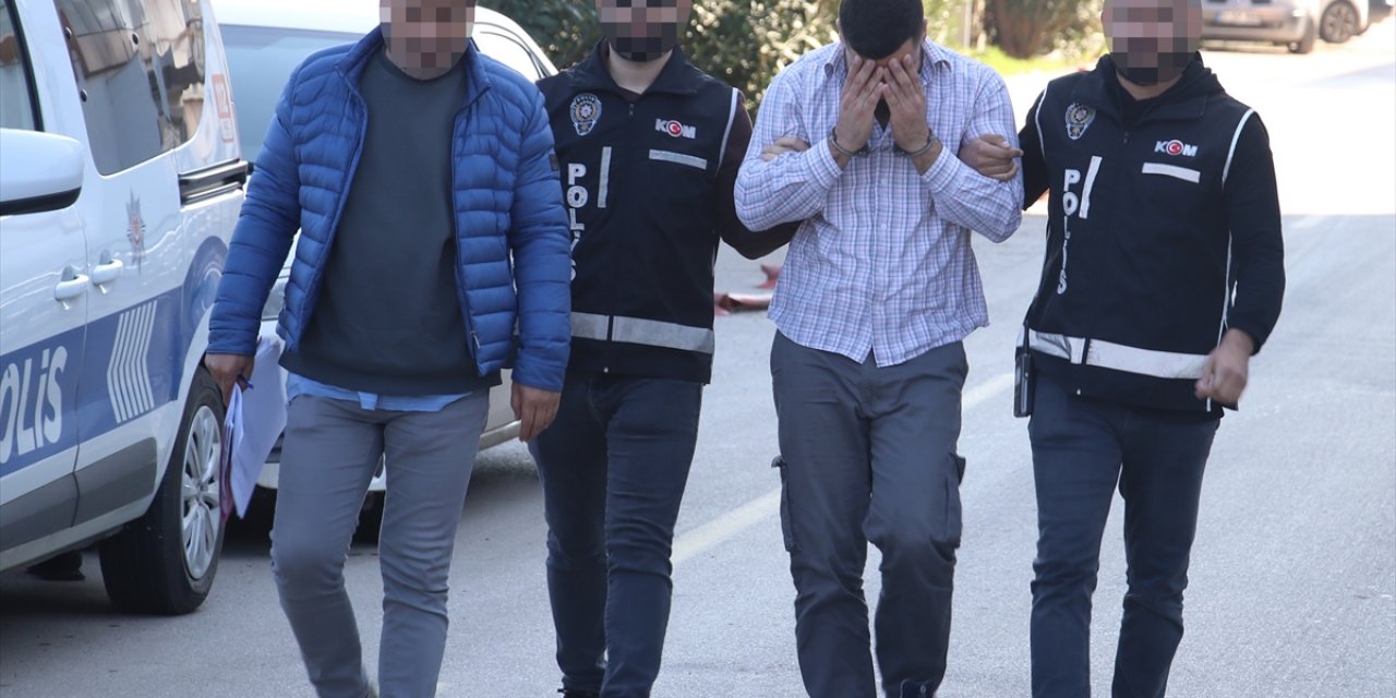 Adana'da kendisini MİT personeli ve polis olarak tanıtan şüpheli yakalandı