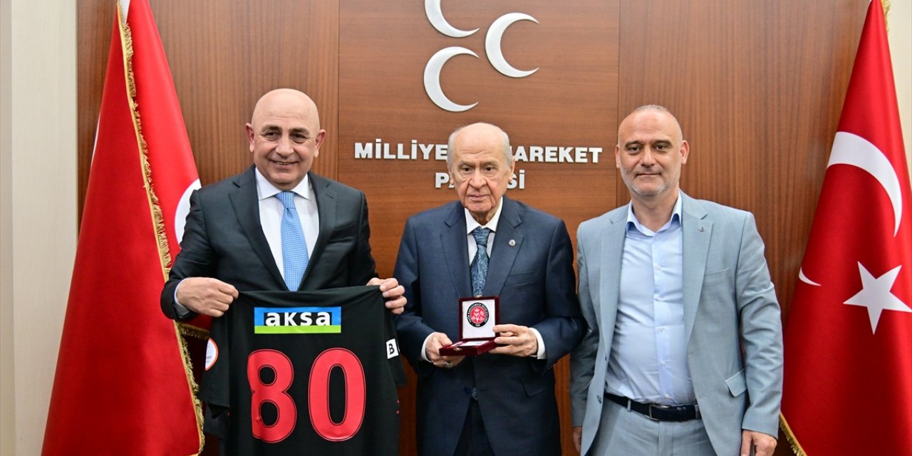 MHP Genel Başkanı Bahçeli, Fatih Karagümrük Spor Kulübü Başkanı Hurma ile görüştü