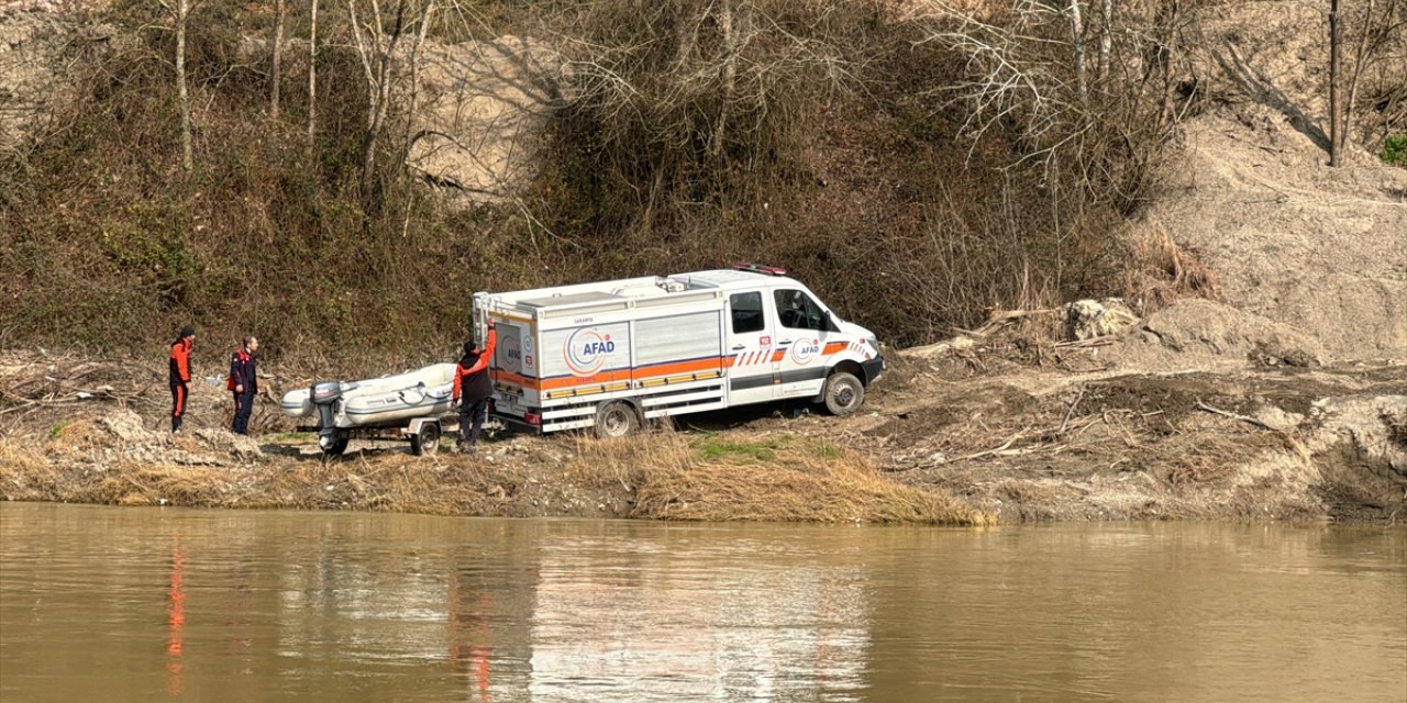 Sakarya Nehri'nde kadın cesedi bulundu