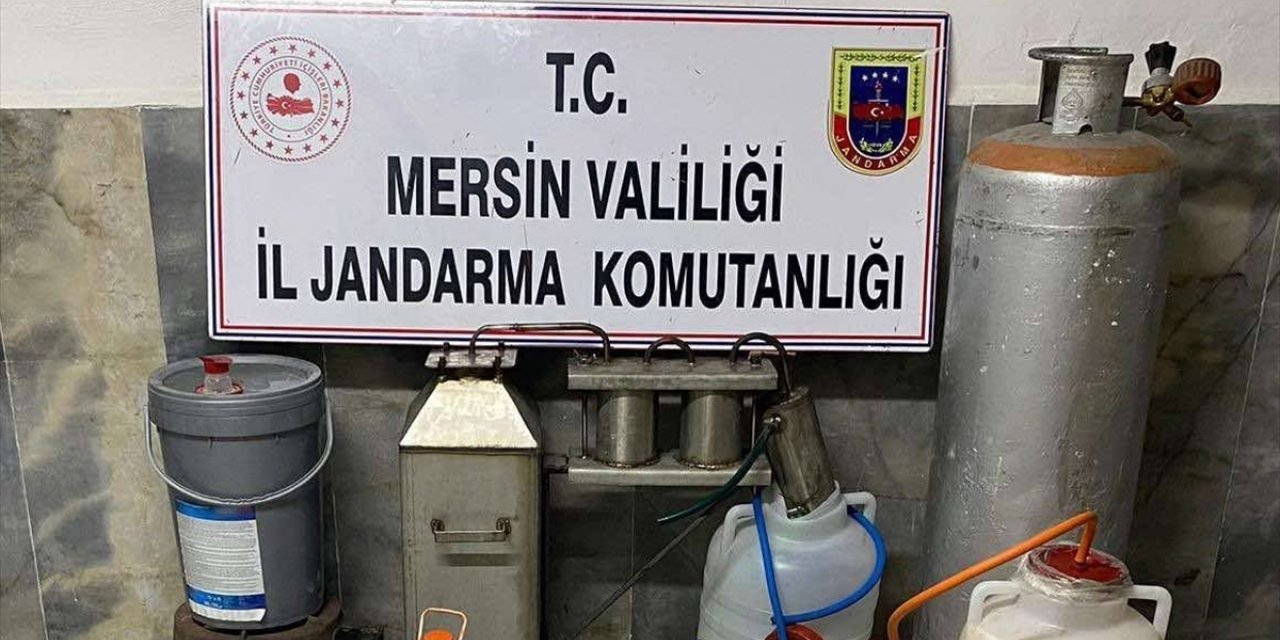 Mersin'de 150 litre sahte içki ele geçirildi