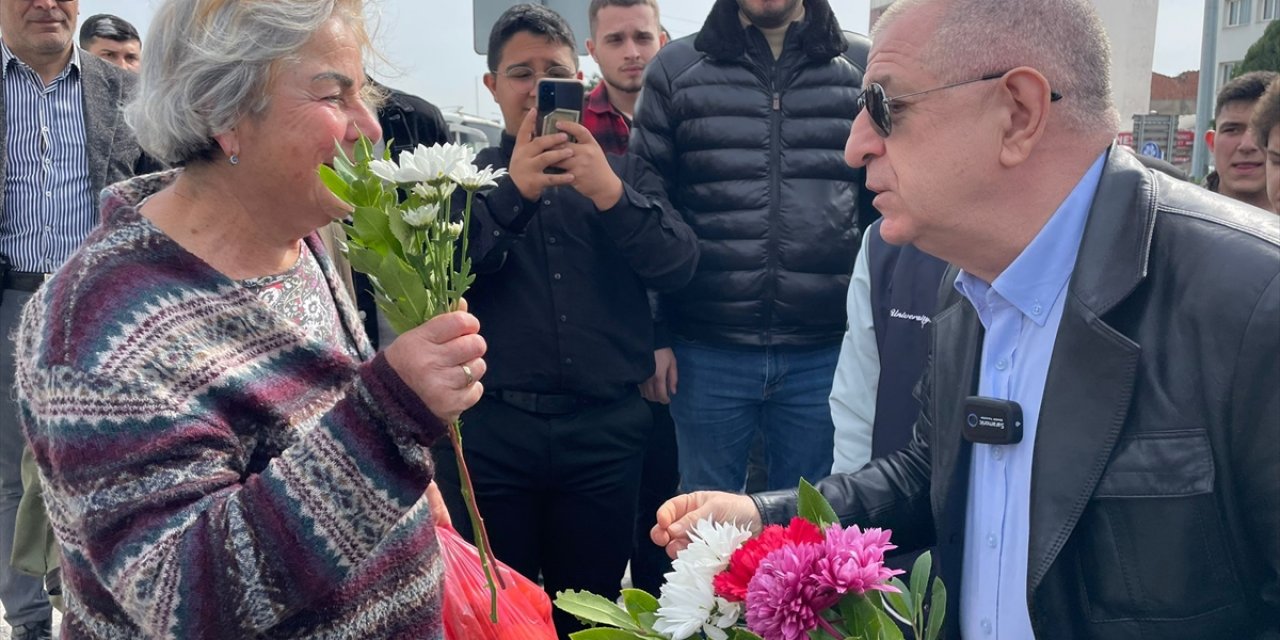 Zafer Partisi Genel Başkanı Özdağ, Aydın'da esnafı ziyaret etti