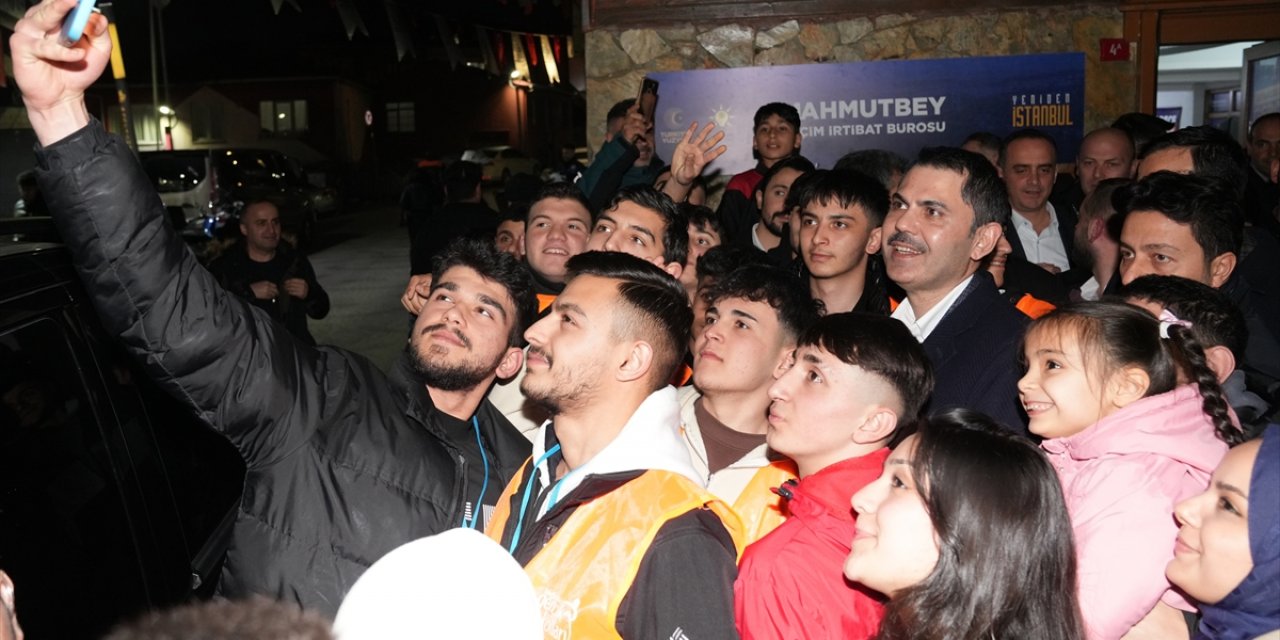 İBB Başkan adayı Kurum, Mahmutbey Selanikliler Derneğinde gençlerle bir araya geldi: