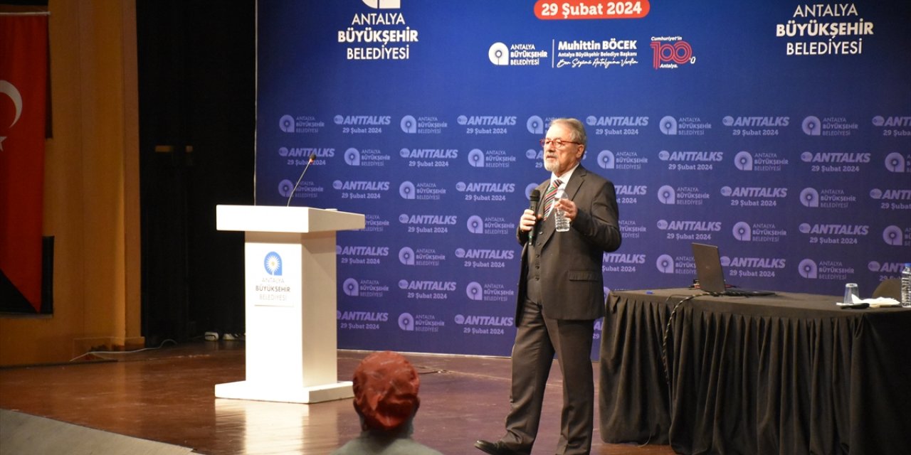 Prof. Dr. Naci Görür, "Deprem Dirençli Antalya" söyleşisinde konuştu: