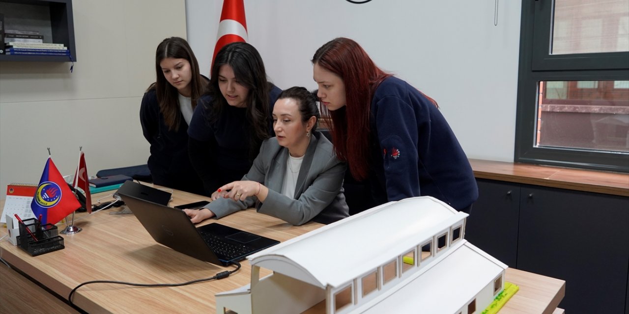 Edirne'de öğrencilerin tarihi balon hangarıyla ilgili hazırladıkları proje TÜBİTAK finallerinde yarışacak