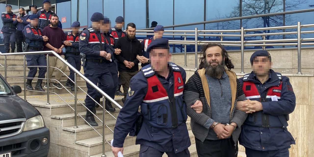 Zonguldak'ta DEAŞ operasyonunda yakalanan şüphelilerden 4'ü tutuklandı