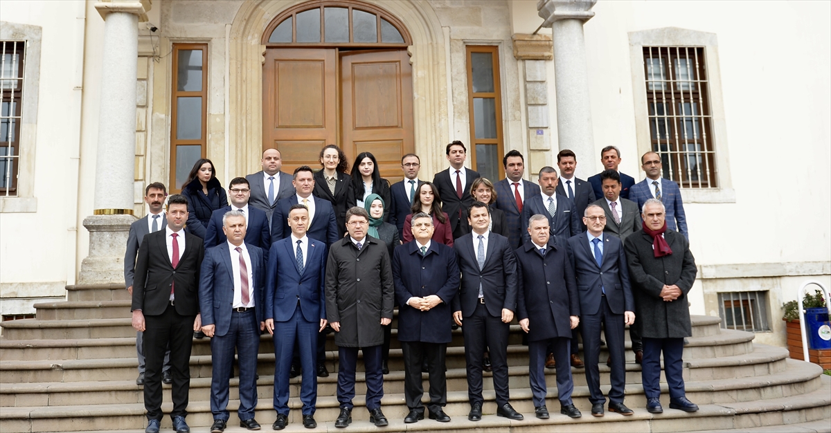 Adalet Bakanı Tunç, Sinop’ta ziyaretlerde bulundu