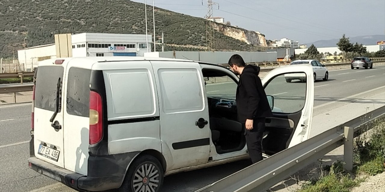 Bursa'da park halindeki araçta baygın bulunan kişi hastanede öldü