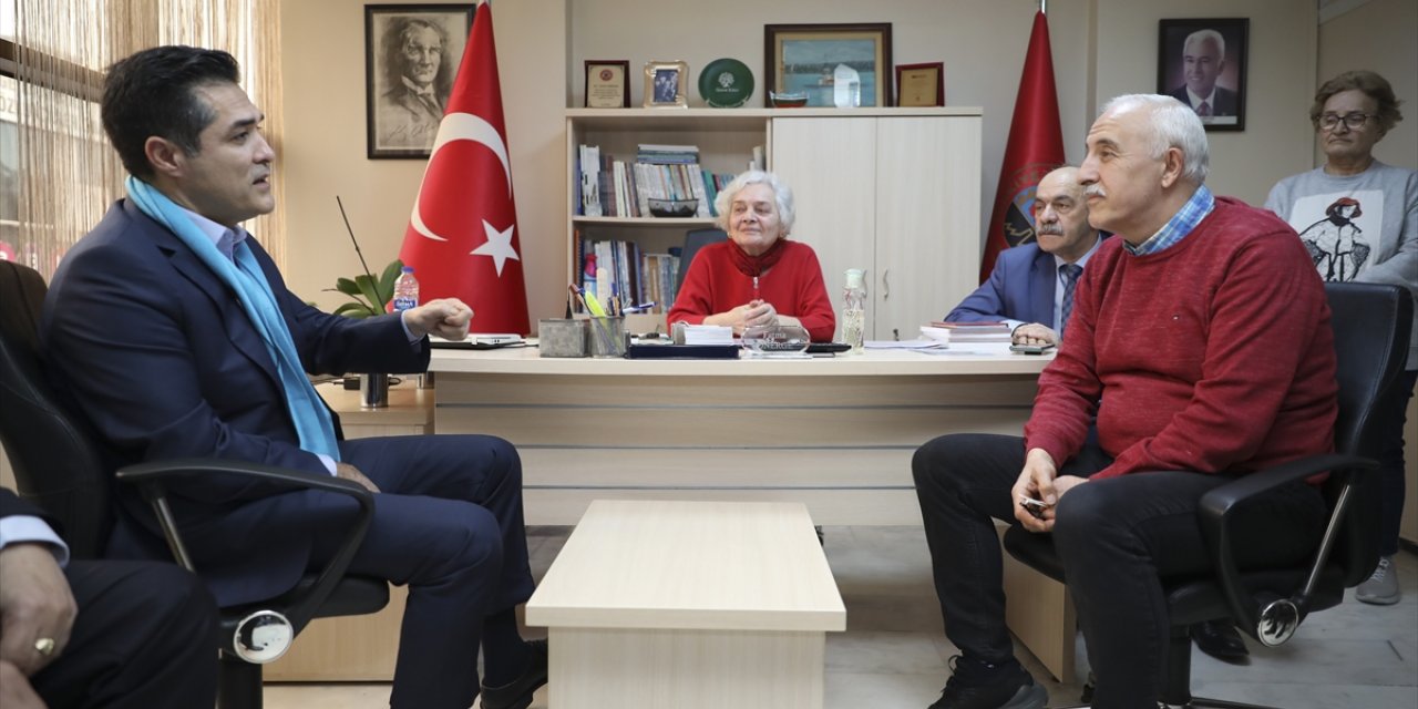 İYİ Parti İBB Başkan adayı Kavuncu, Üsküdar'da ziyaretlerde bulundu: