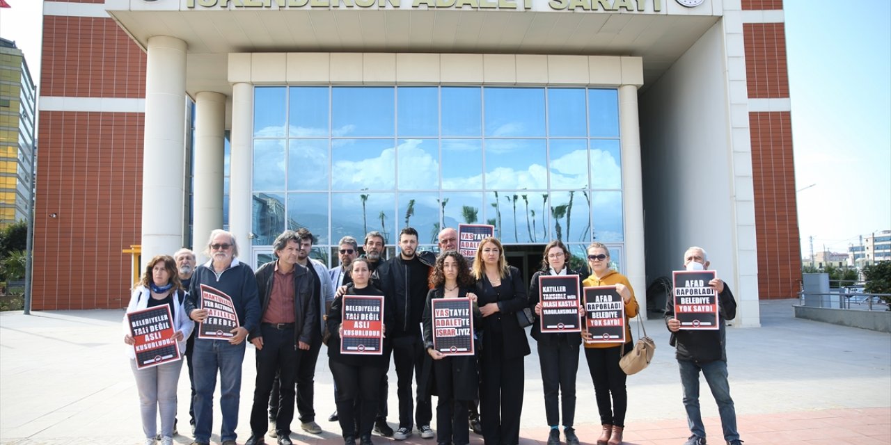 Hatay'da MCG Towers'ın depremde yıkılmasıyla ilgili 13 sanık hakim karşısında