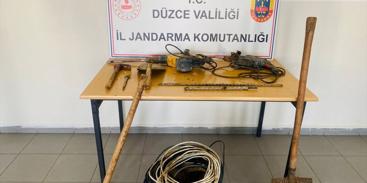 Düzce'de izinsiz kazı yapan 5 şüpheli gözaltına alındı