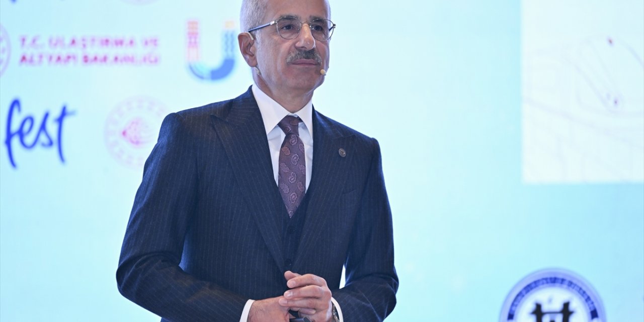 Bakan Uraloğlu, "U FEST Gazi Üniversitesi CIVIL Ankara 2024" etkinliğinde konuştu: