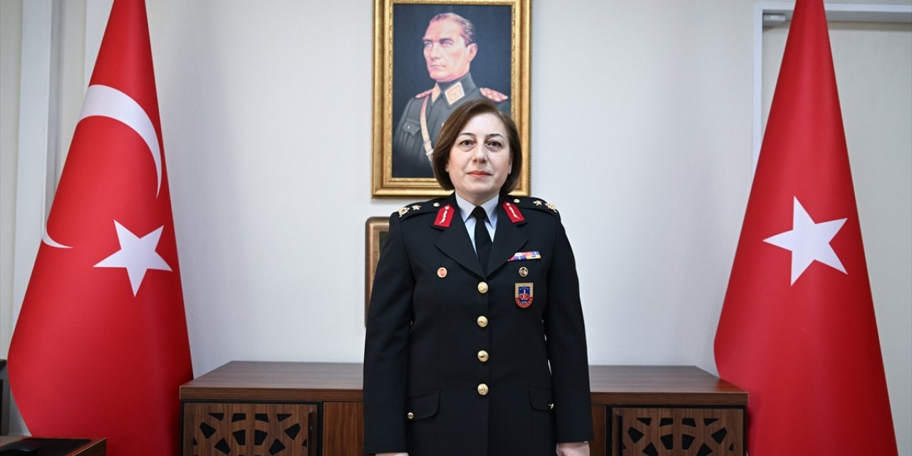 Cumhuriyet tarihinin ilk kadın generali Özlem Yılmaz'dan kadınlara çağrı: