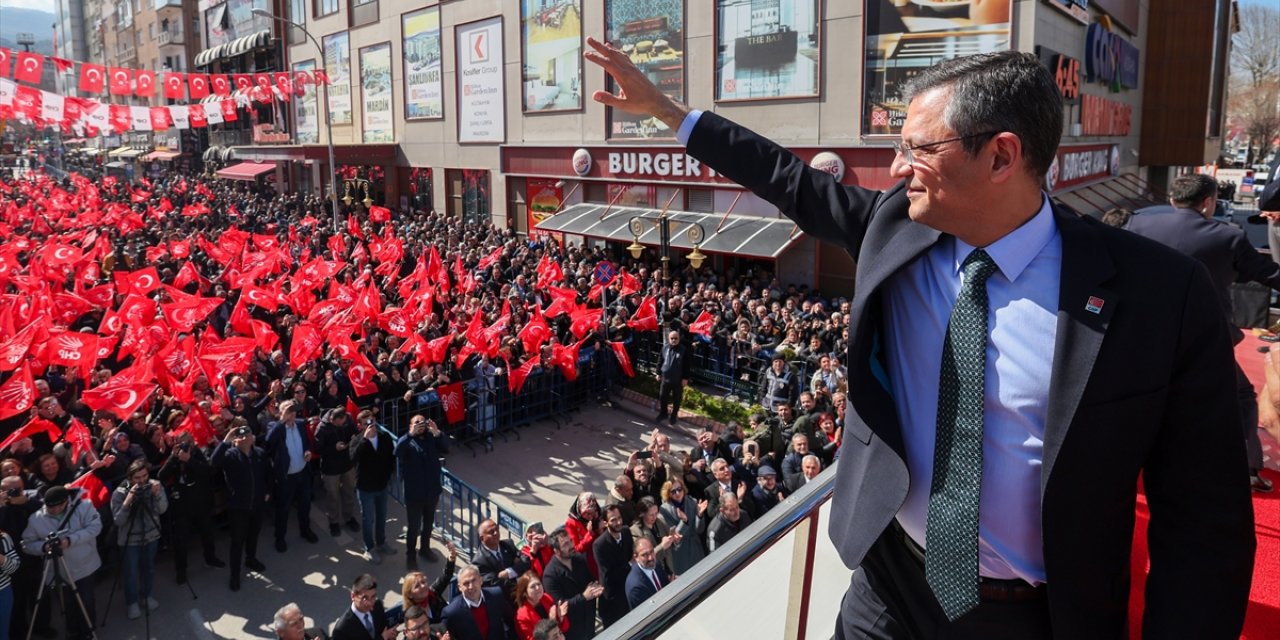 CHP Genel Başkanı Özgür Özel, partisinin Kütahya Halk Buluşması'nda konuştu: