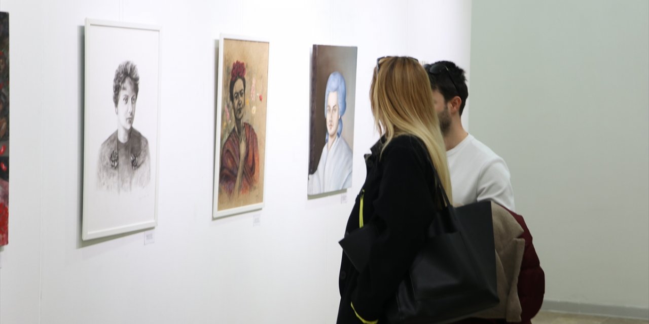 Tekirdağ'da "Toplumun meşalesi kadın" adlı resim sergisi açıldı