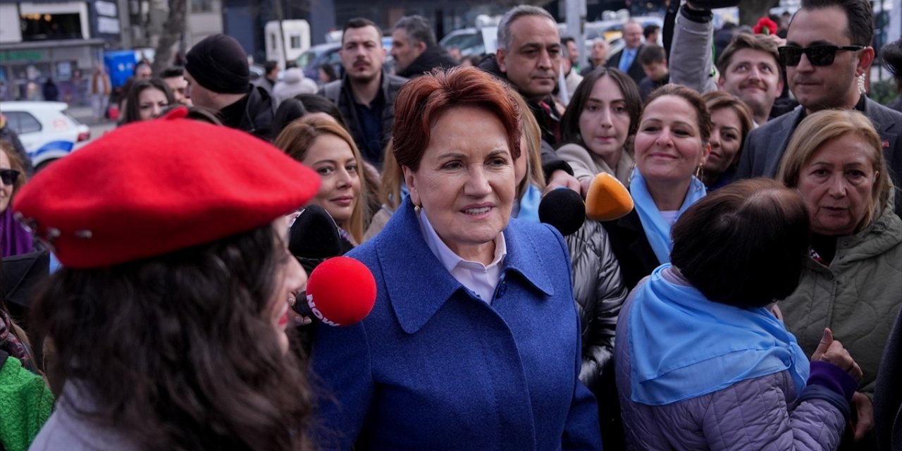 İYİ Parti Genel Başkanı Akşener, "8 Mart Dünya Kadınlar Günü'nde kadınlarla bir araya geldi