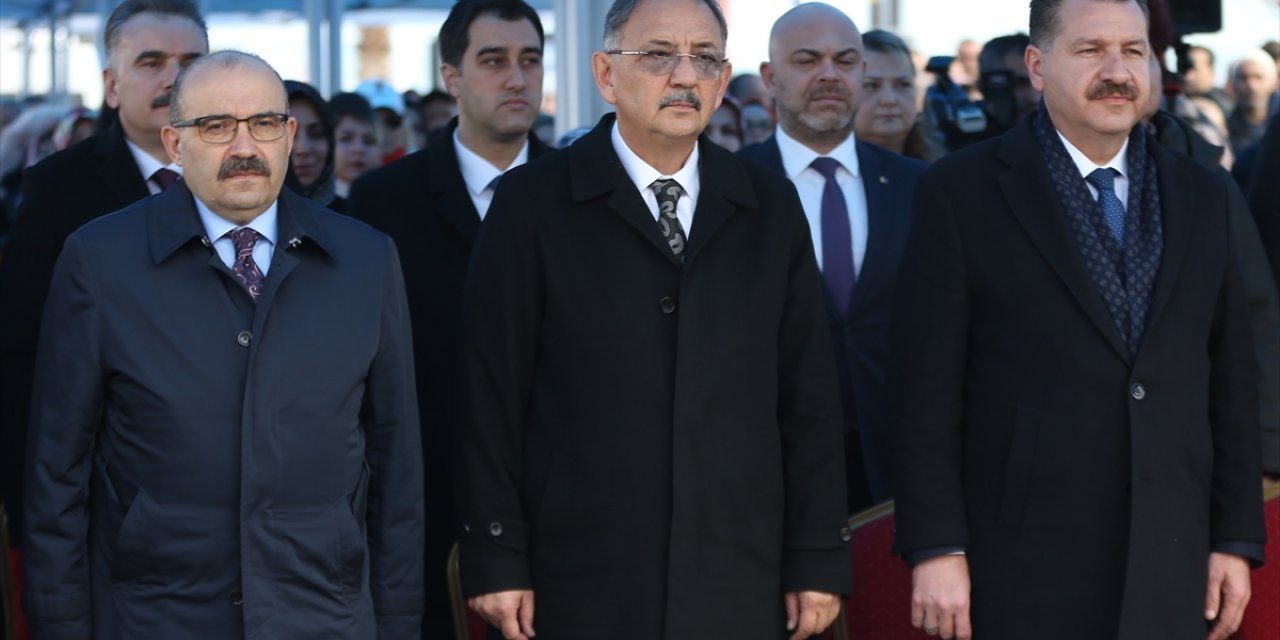 Çevre, Şehircilik ve İklim Değişikliği Bakanı Özhaseki, Balıkesir'de yol açılışında konuştu: