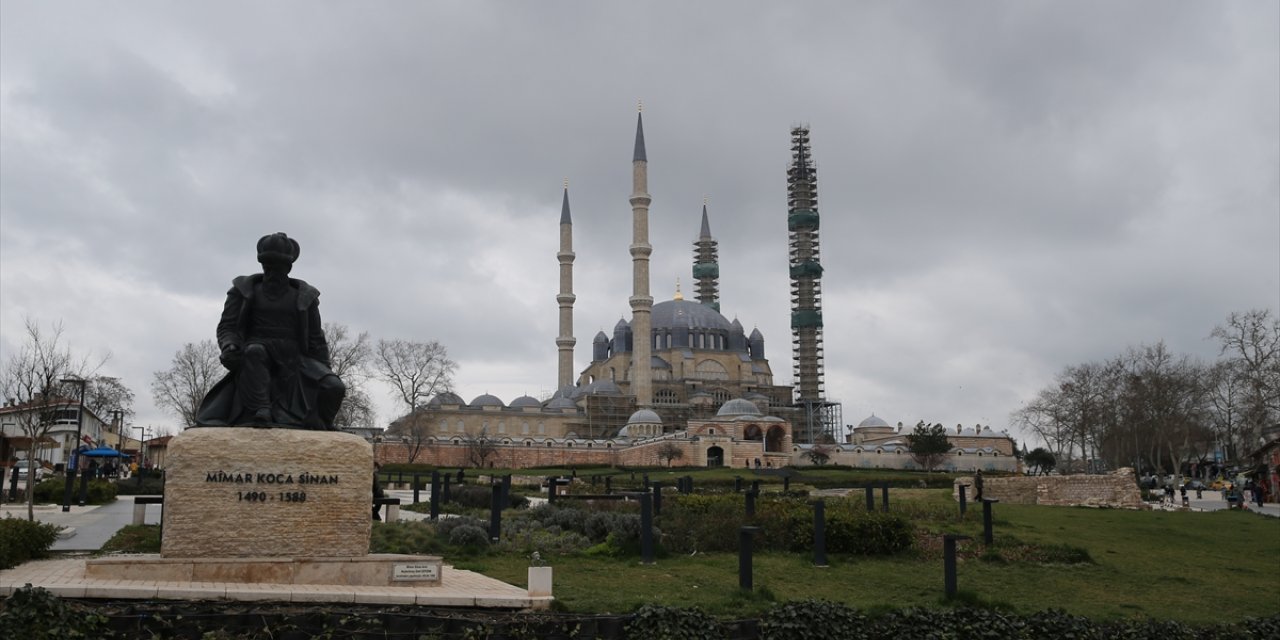 Edirne'deki selatin camiler ramazana hazır