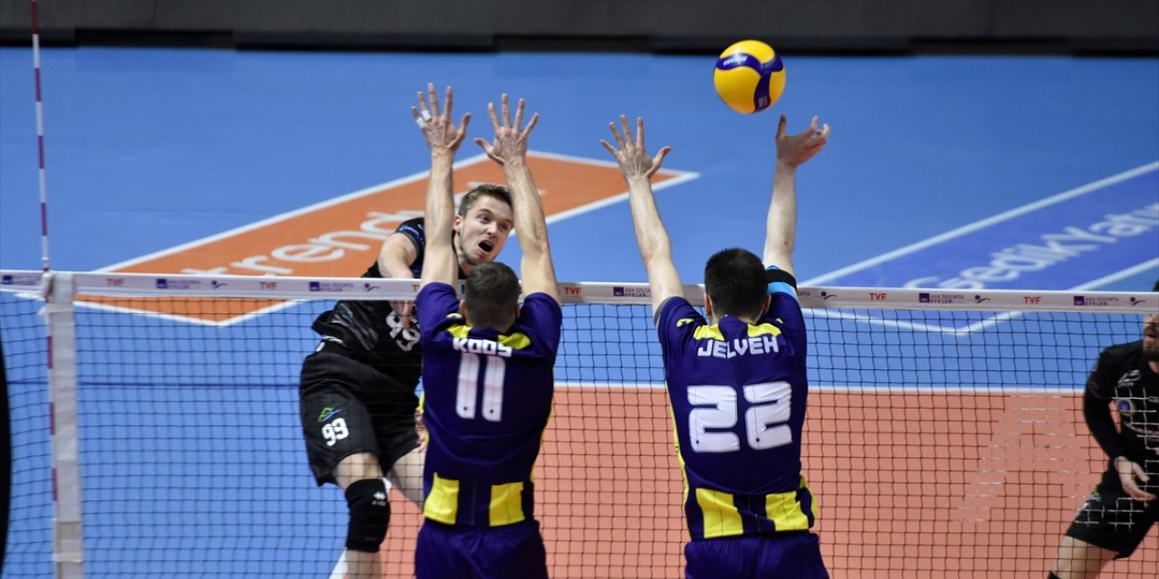 Voleybol: AXA Sigorta Efeler Ligi