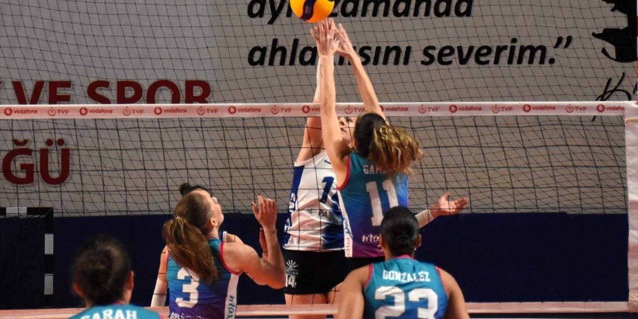 Voleybol: Vodafone Sultanlar Ligi