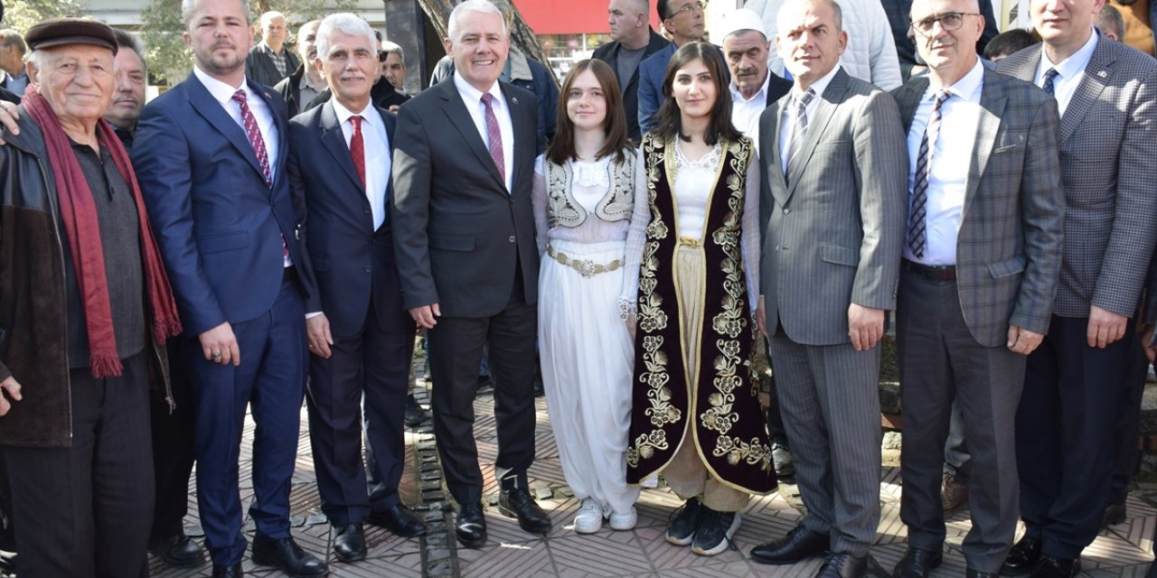 Kosova İçişleri Bakanı Xhelal Sveçla, Manisa'da park açılışına katıldı