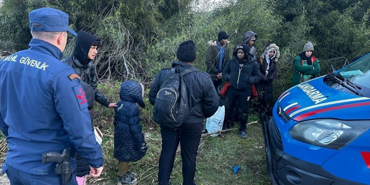 İzmir'de 91 düzensiz göçmen yakalandı