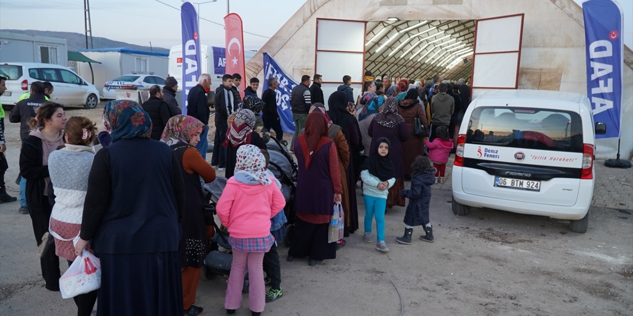 Kahramanmaraş merkezli depremlerin etkilediği Malatya ve Adıyaman'da ilk iftar