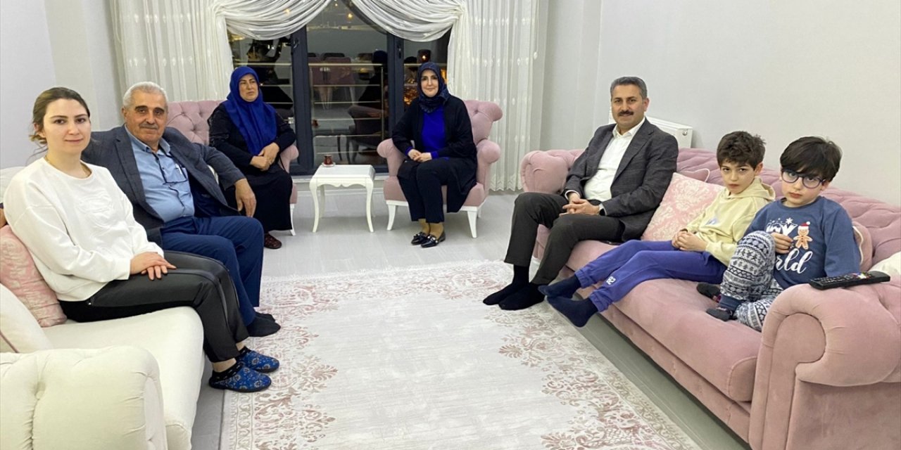 Tokat Belediye Başkanı Eroğlu, ilk iftarı şehit ailesiyle yaptı