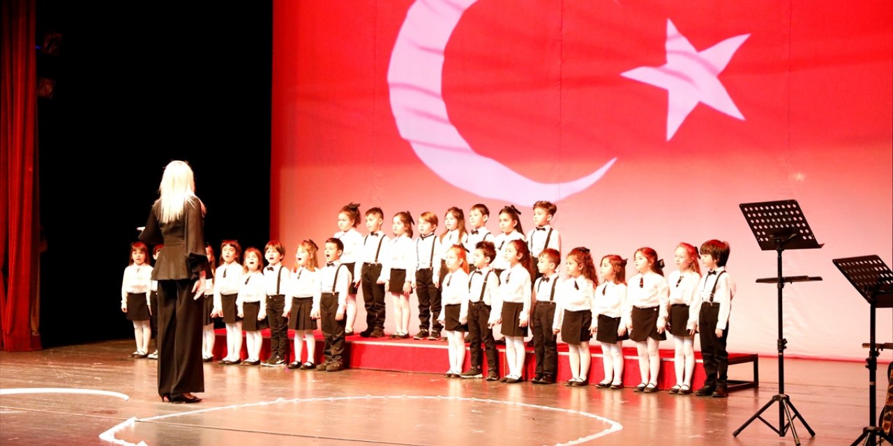 Samsun ve çevre illerde İstiklal Marşı'nın kabulü ve Mehmet Akif Ersoy'u Anma Günü kutlandı
