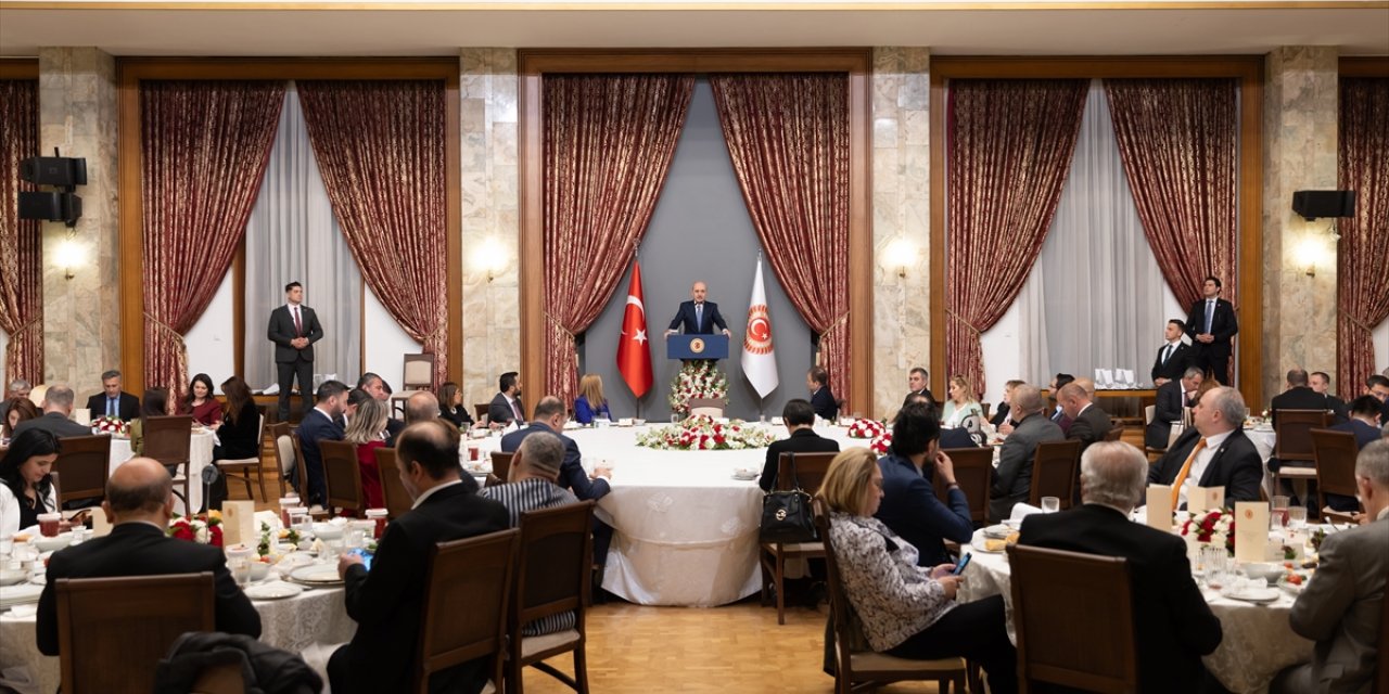 TBMM Başkanı Kurtulmuş, gazetecilerle iftar programında bir araya geldi: