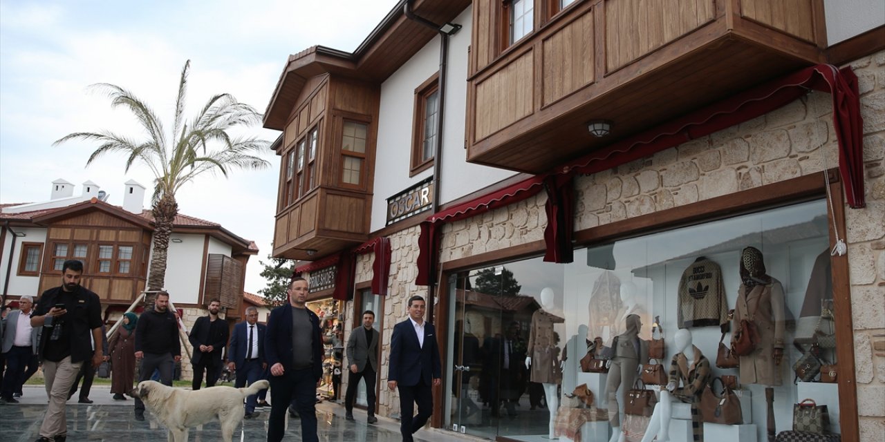 Cumhur İttifakı Antalya Büyükşehir Belediye Başkan adayı Tütüncü, Manavgat'ta konuştu: