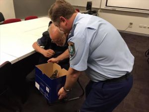 Avustralya polisi evsiz adamın kayıp faresini bulmak için seferber oldu