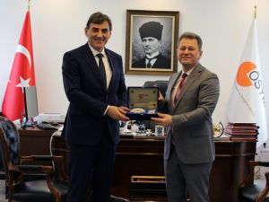 Kosovalı bakandan ÖSYM'ye ziyaret