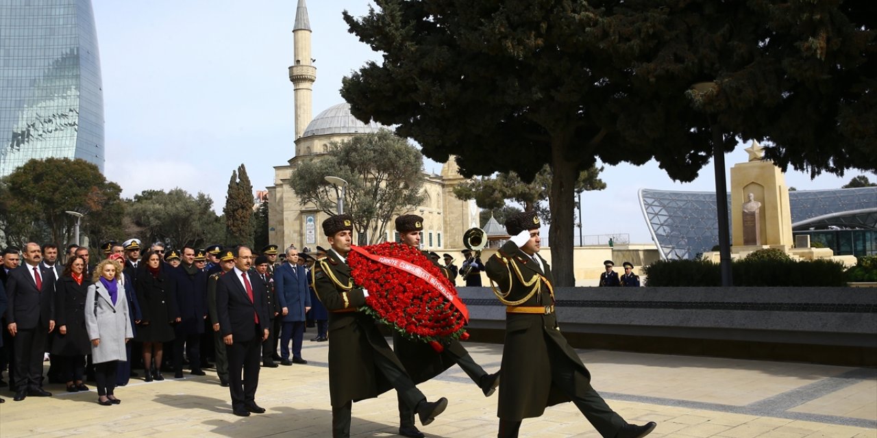 Azerbaycan'da Çanakkale Deniz Zaferi'nin 109. yıl dönümü dolayısıyla tören düzenlendi