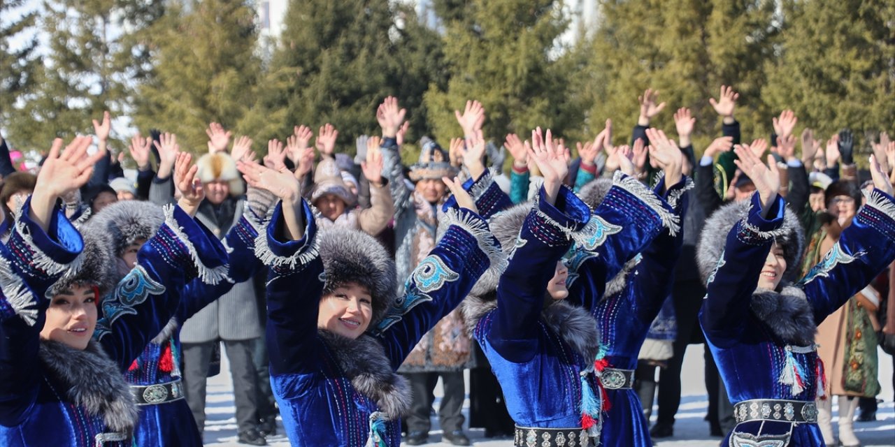 Kazakistan'da ilk kez Milli Kıyafet Günü kutlanıyor