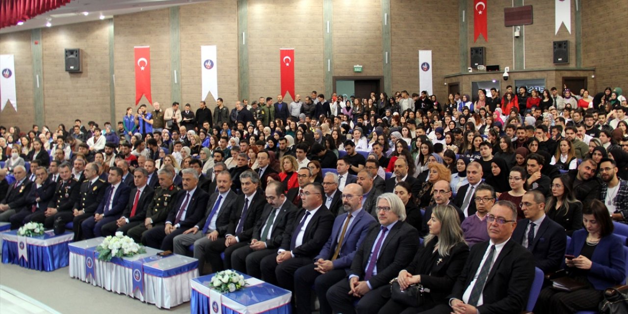 Kırıkkale'de "18 Mart Çanakkale Zaferi ve Bir Milletin Dirilişi" konferansı