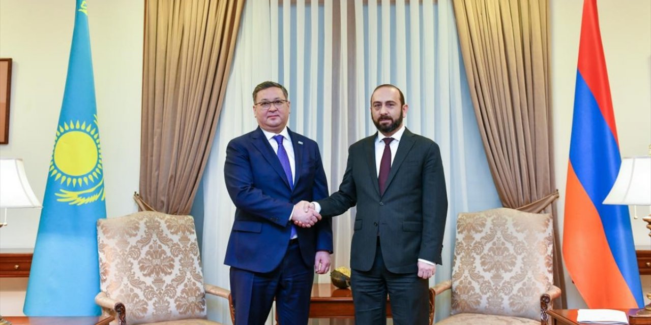 Kazakistan Dışişleri Bakanı Nurtleu, Ermenistan’da temaslarda bulundu