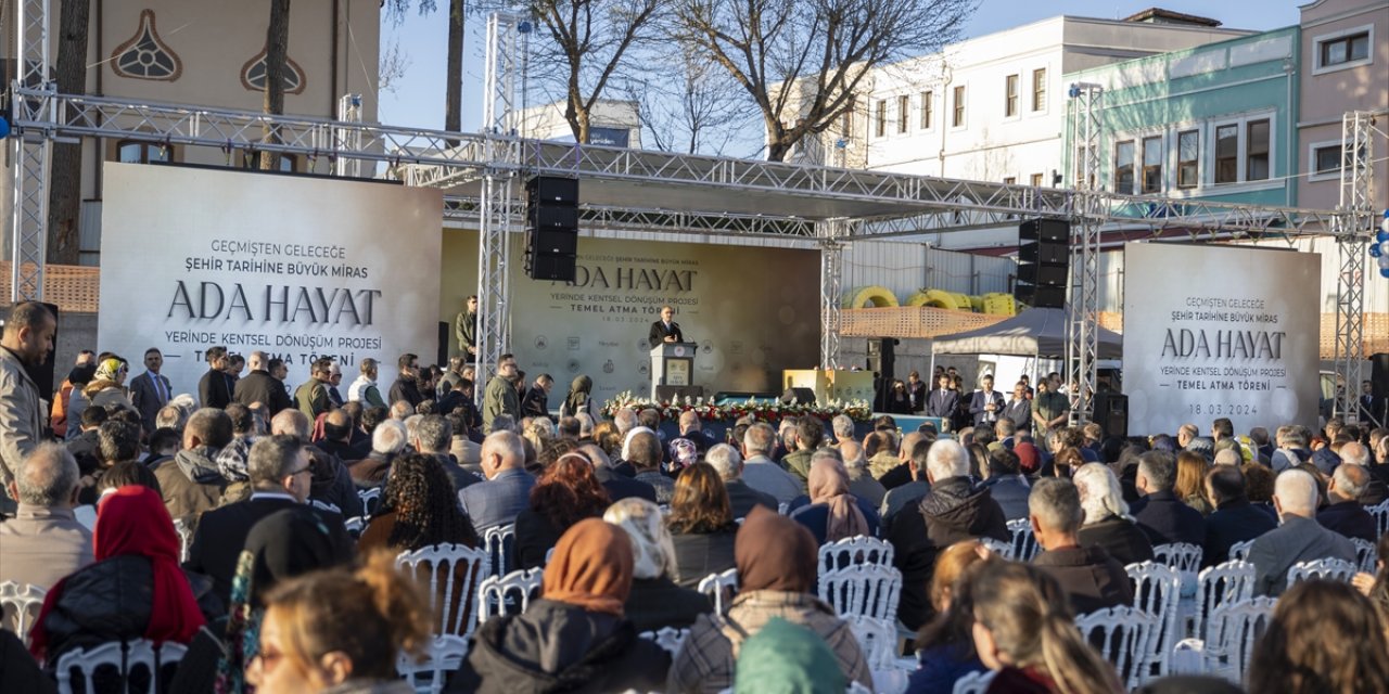 Bakan Özhaseki, Sakarya'da kentsel dönüşüm projesi temel atma töreninde konuştu: