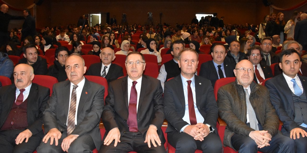 Kamu Başdenetçisi Şeref Malkoç, Ordu'da konferansa katıldı: