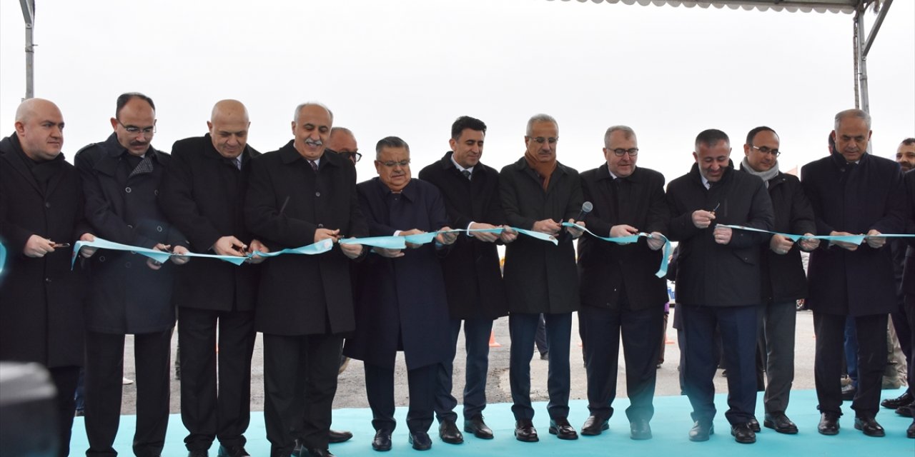 Bakan Uraloğlu, Bilecik-Yenişehir Devlet Yolu'nun açılışında konuştu: