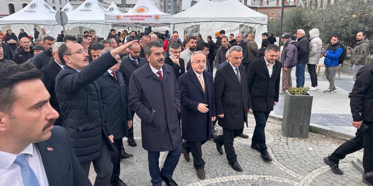 Milli Eğitim Bakanı Tekin, Samsun'da incelemelerde bulundu