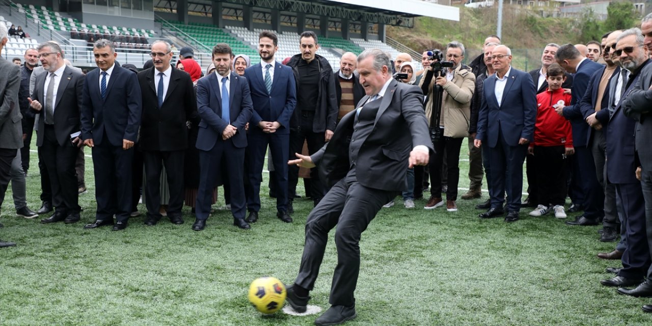 Gençlik ve Spor Bakanı Bak, Rize'de konuştu: