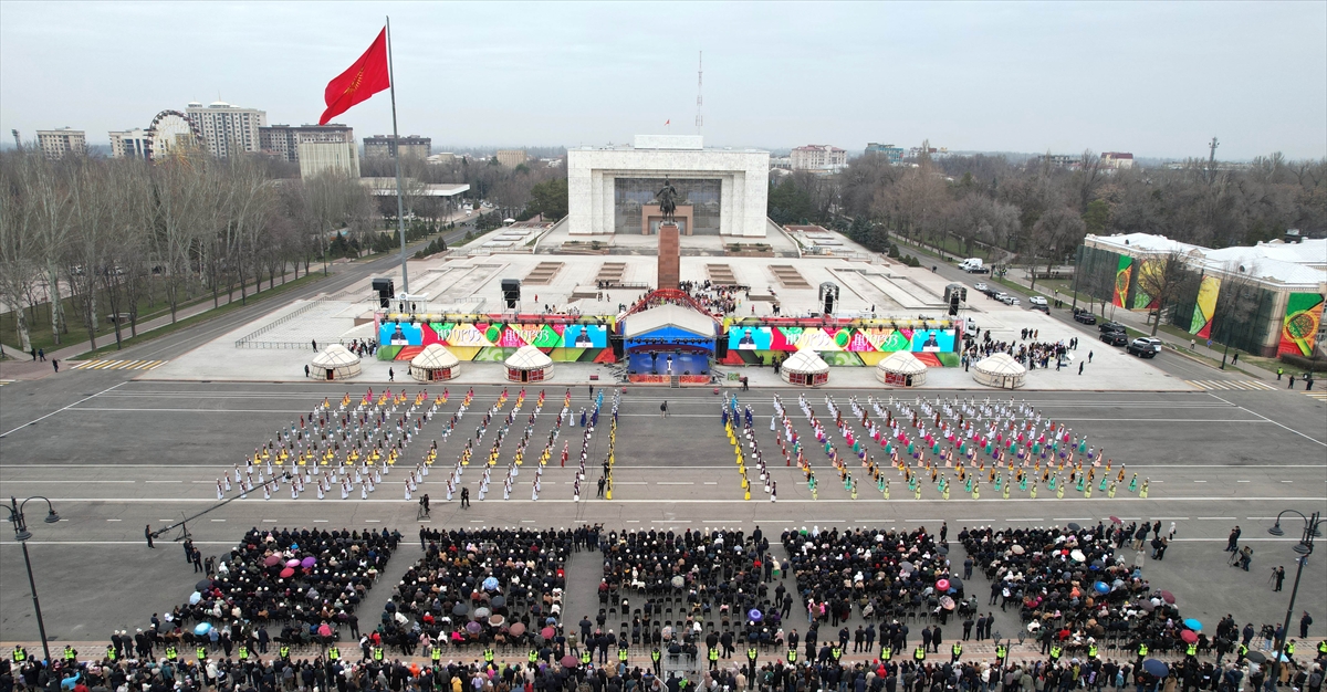 Kırgızistan'da baharın gelişini simgeleyen Nevruz Bayramı kutlanıyor