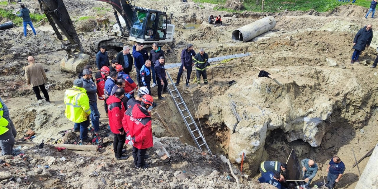 GÜNCELLEME - Tekirdağ'da şantiyede toprak altında kalan 2 işçi öldü