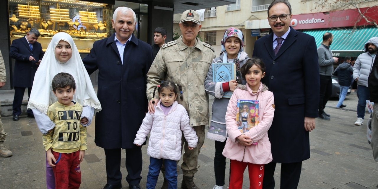 Jandarma Genel Komutanı Orgeneral Çetin, Siirt'te ziyaretlerde bulundu