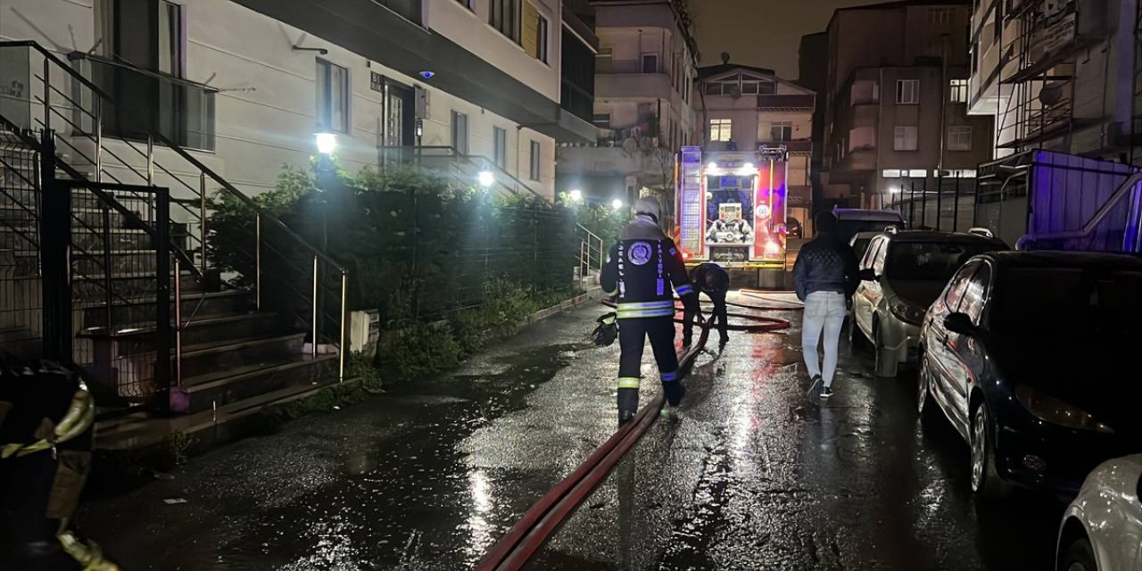 Kocaeli'de evde çıkan yangında 1 kişi dumandan etkilendi