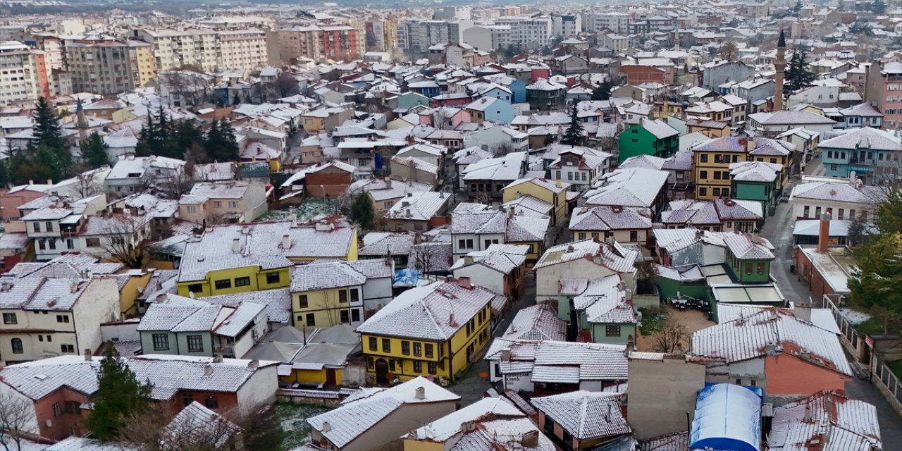 Eskişehir'de kar etkili oldu